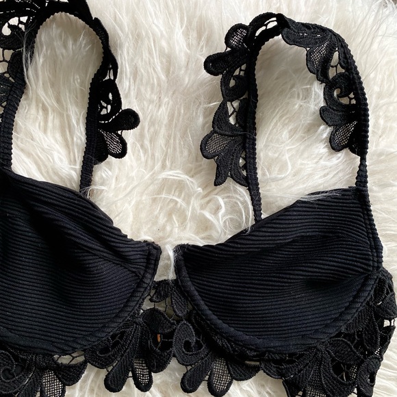 Black Lace Stretch Bralette, Small - Picture 5 of 5
